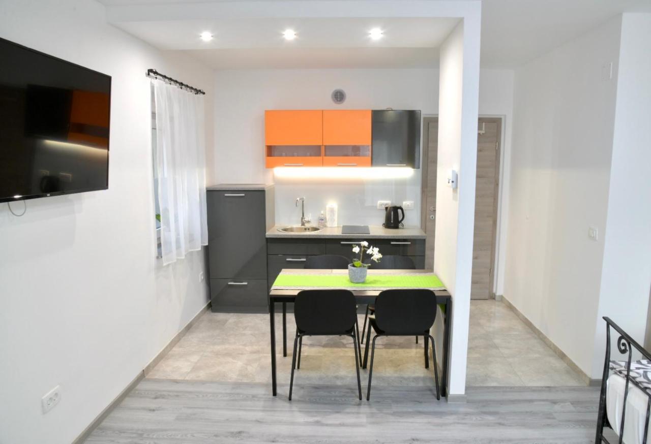 Stara Jezica Apartments With Wifi ลูบลิยานา ภายนอก รูปภาพ